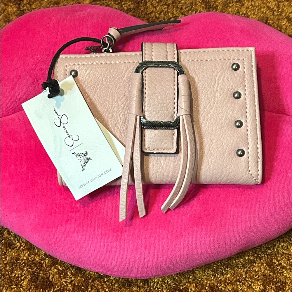 Elegant Blush Leather Key & Card Holder